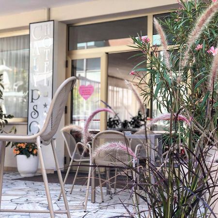 Hotel Calypso ベラーリア・イジェア・マリーナ エクステリア 写真