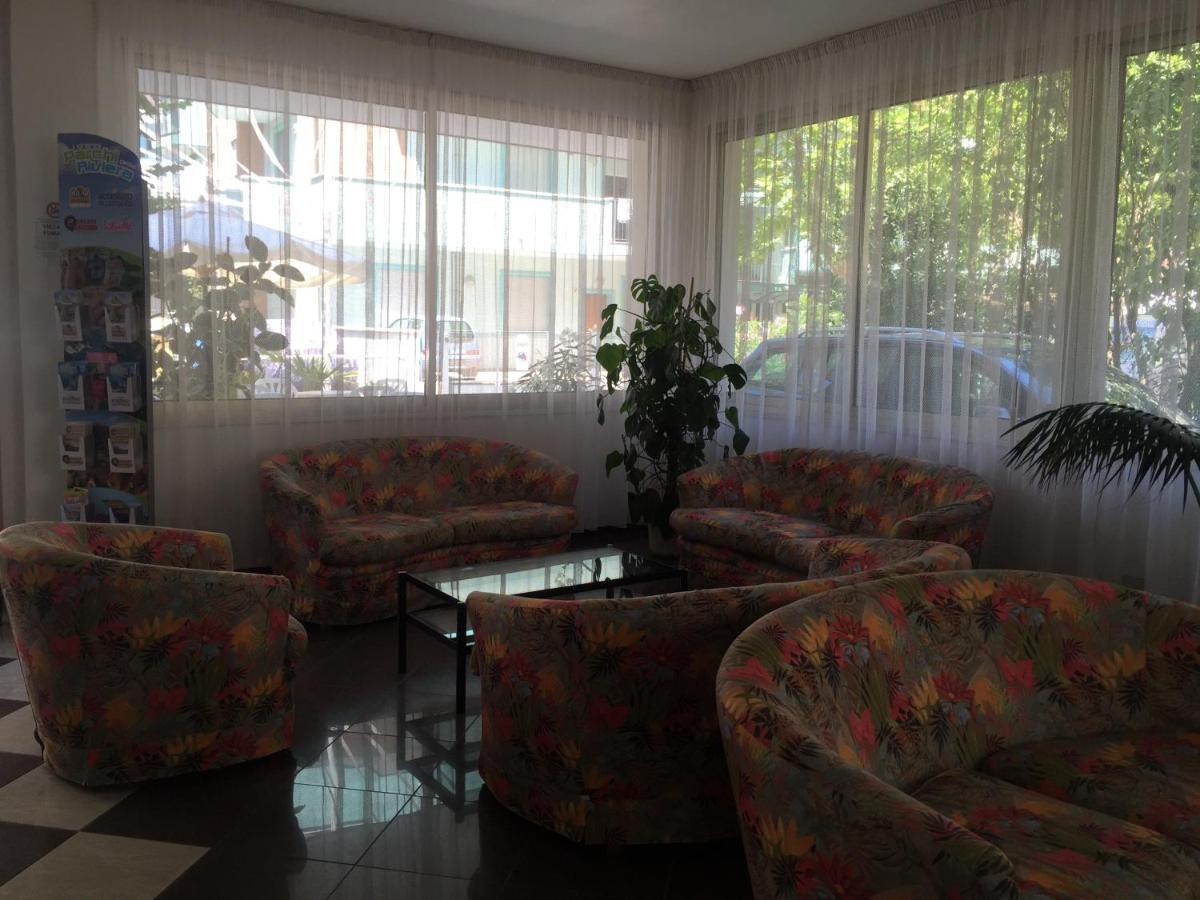Hotel Calypso ベラーリア・イジェア・マリーナ エクステリア 写真